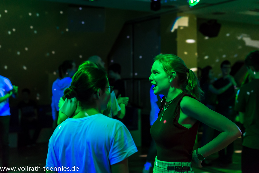 2020 01 11 Tanzparty 2004